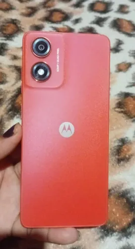 Vendo um celular semi novo MTG 04