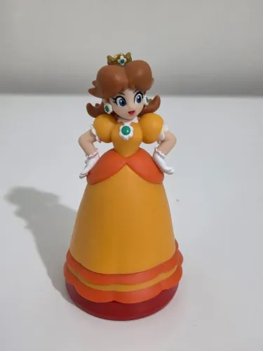Amiibos Daisy, Luigi e Yoshi