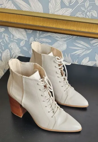 Bota My Confort de couro