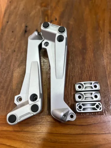 Par Suporte Alça Tras Bmw R1200 R 1200 Gs 08-12