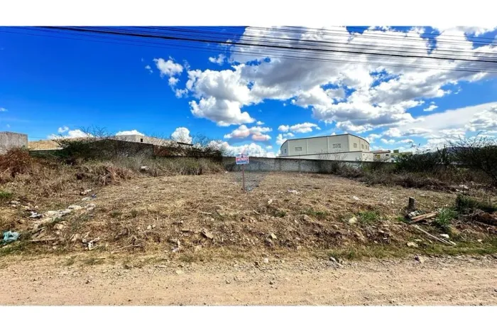 Terreno Comercial em Jequié, Pronto para Investir!