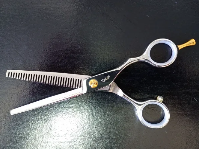 Tesoura desbastadeira fio misto, marca tondeo.