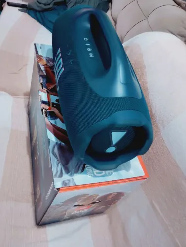 JBL Bombox 4