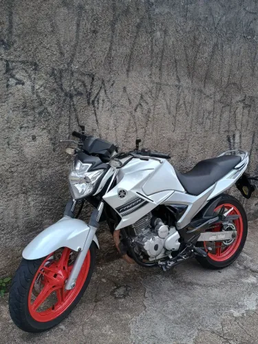 Fazer 250 Sport