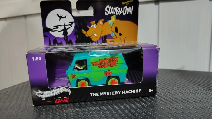 Hotwheels elite one 1:50