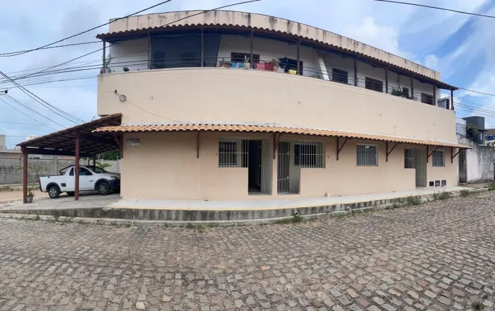 Alugo casa conjugada rua Poços de Caldas bairro cidade verde Parnamirim RN