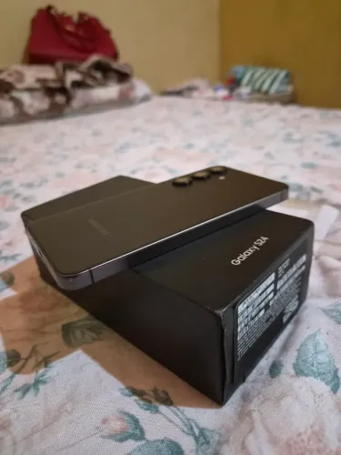 Samsung S24