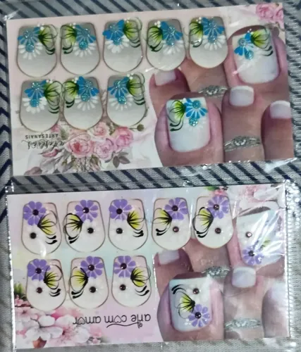 Adesivos de unhas