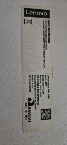 Computador Lenovo branco antigo
