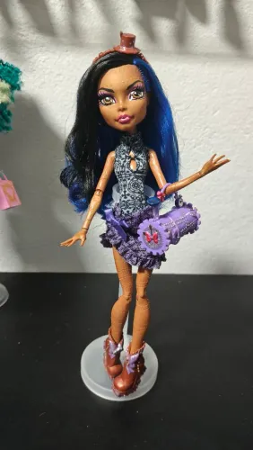 BONECA MONSTER HIGH G1 ROBECCA ART class dance class COMPLETA SEM AVARIA