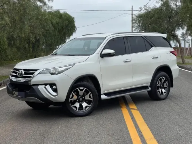Toyota Hilux SW4 SRX Diamo. 4X4 2.8 TB DIE AUT 2019