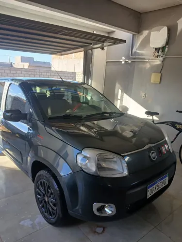 Fiat Uno Vivace Celeb. 1.0 EVO F.flex 8V 5P 2013