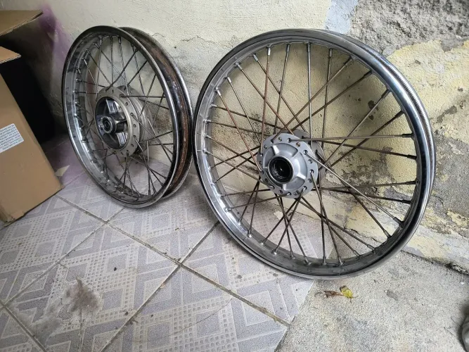 Vendo jogo de rodas Cg 150