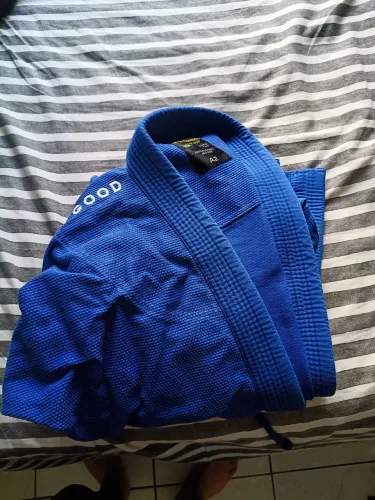 KIMONO PRETORIAN ADULTO A2 BEM CONSERVADO