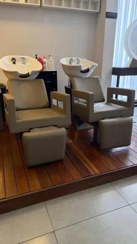 Vendo 2 Lavatórios Marca Van de Velde