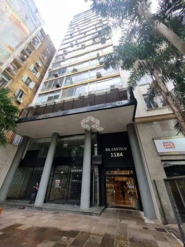 SALA COMERCIAL A VENDA COM 32,92m2 NO CENTRO DE PORTO ALEGRE