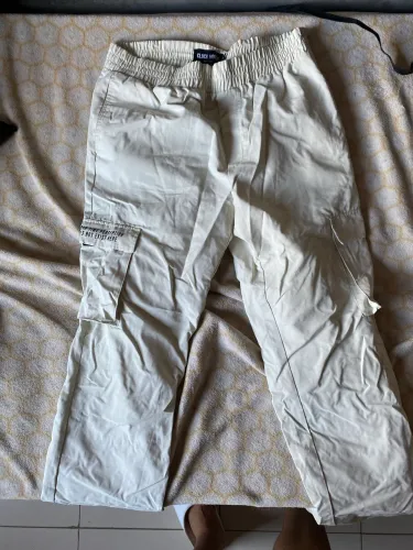 2 Calças jeans