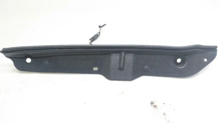 Sensor Direito Tampa Traseira Gm Equinox 2.0 2018 2019