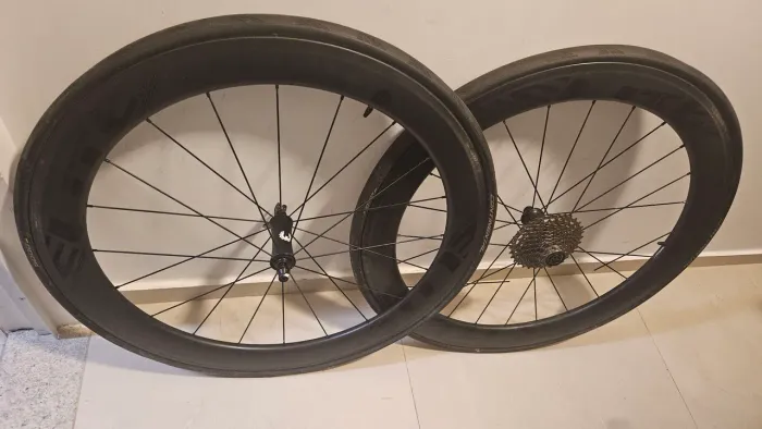 Vendo par de rodas carbono EliteWheels