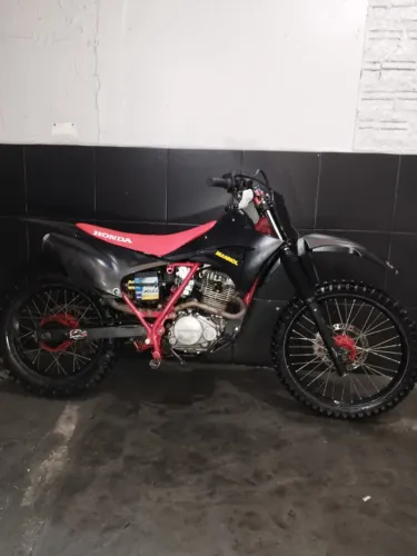 Moto de trilha Honda XR200 2001