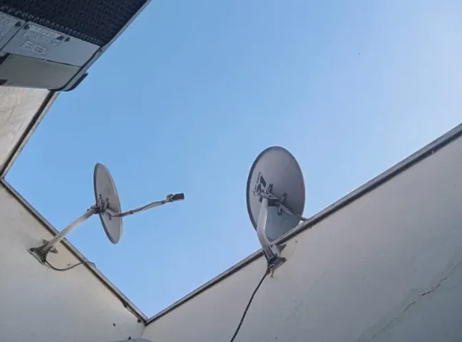 Antena Parabólica(duas) em perfeito estado!