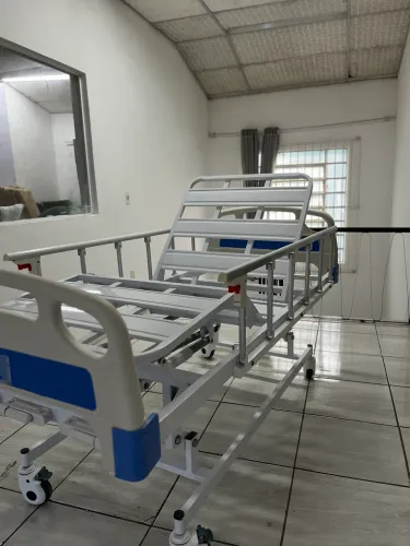 Cama 3 Manivelas Dellamed com elevação de leito