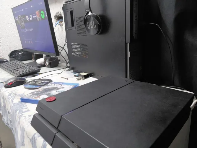 PlayStation 4