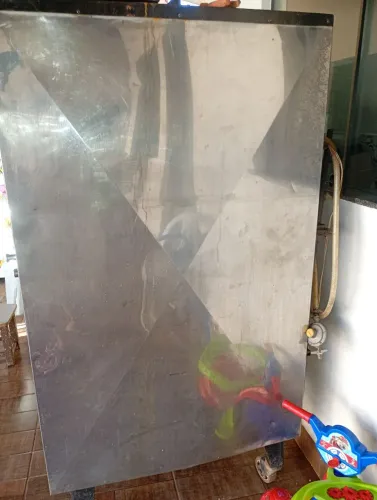Máquina de assar frango 