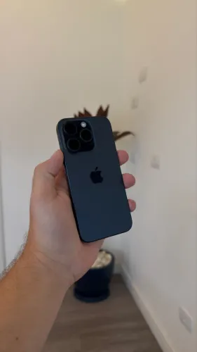 iPhone 15 pro 256gb azul