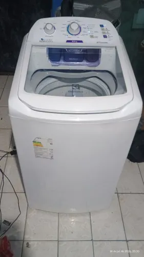 Máquina de lavar Electrolux 8 kg funcionando perfeitamente