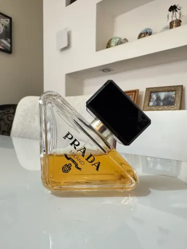 prada paradoxe eau de parfum 50 ml original aprox. 25 ml restantes
