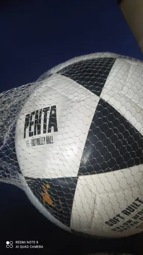 Vendo bola de futevôlei