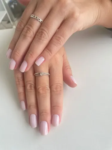 Seleciono manicure com experiência !