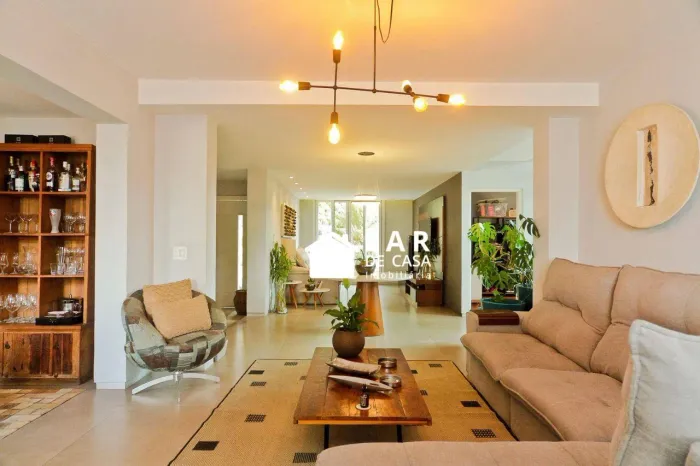 Casa de condomínio à venda com 450m², 5 quartos e 6 vagas