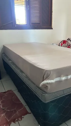 Cama de solteiro com colchão 