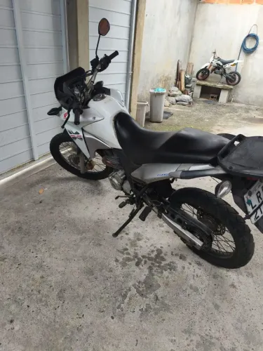 Xre 300