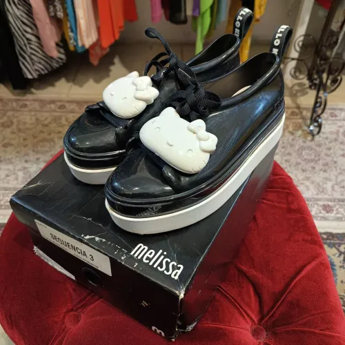 Tênis Melissa Be Hello Kitty AD Preto - Tamanho 36