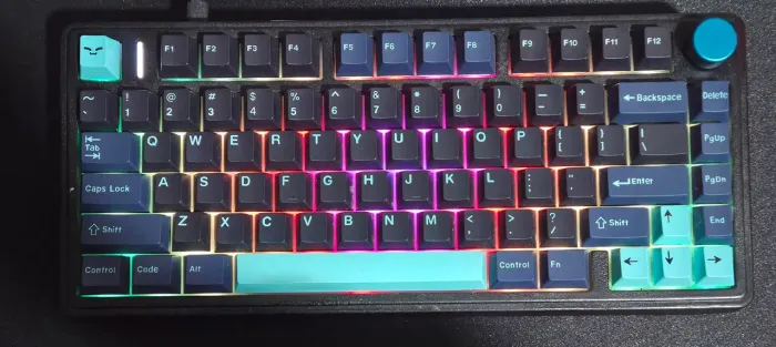 Teclado aula f75