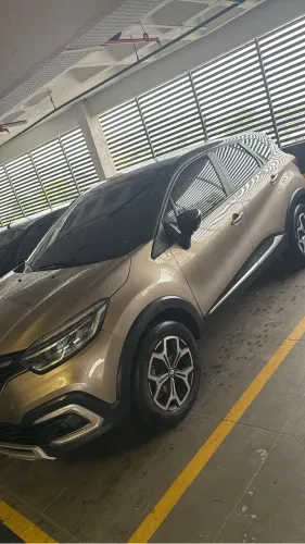 Renault Captur Iconic 1.3 TB 16V Flex 5P AUT 2022