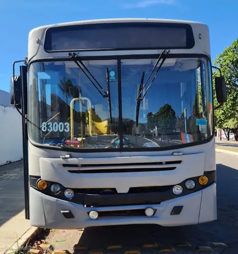 Ônibus Mercedes-Benz 1722 Induscar Apache, ano 2009 - 47 lugares (Pronto para trabalhar)