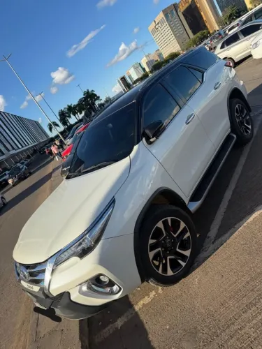 Toyota Hilux SW4 SRX 4X4 2.8 TDI 16V Dies. Aut. 2019