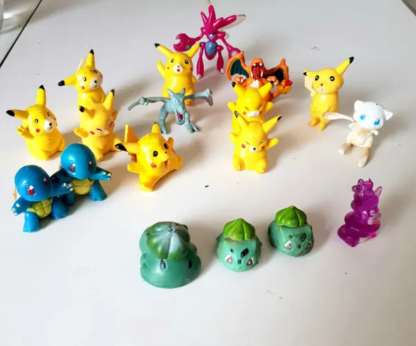 POKÉMONS LOTE COM 18 POKEMONS  ANTIGOS