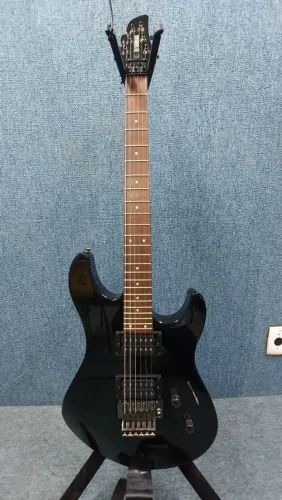 Guitarra Yamaha RGX220dZ