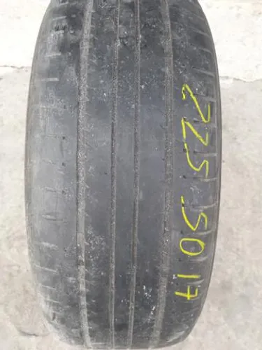 Pneu 225 50 17 Kumho Ford fusion usado 