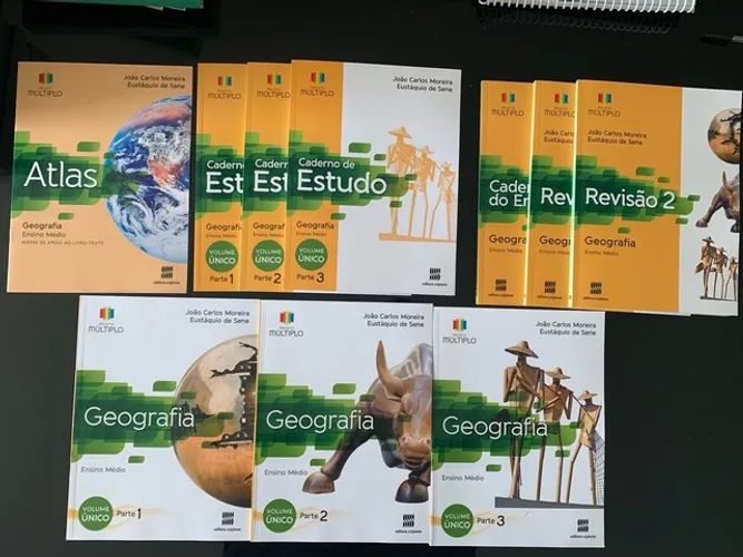 Livros de Geografia - João Carlos Moreira e Eustáquio de Sene