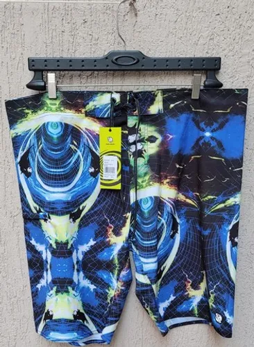 Bermuda Lost tamanho 48