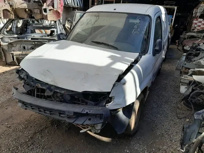 Sucata para retirada de peças Peugeot partner