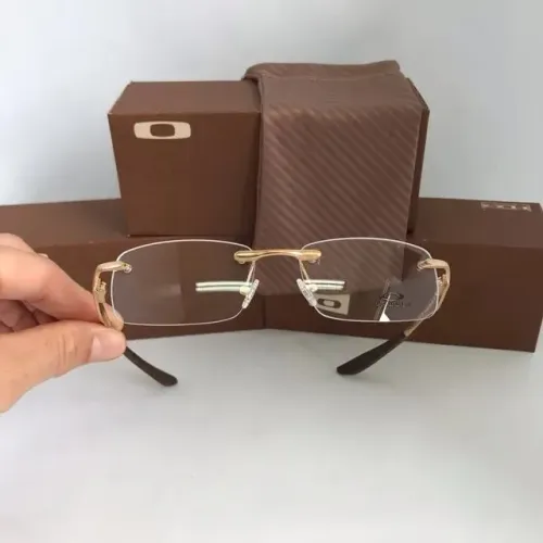 Óculos Oakley gold armação resistente e confortável