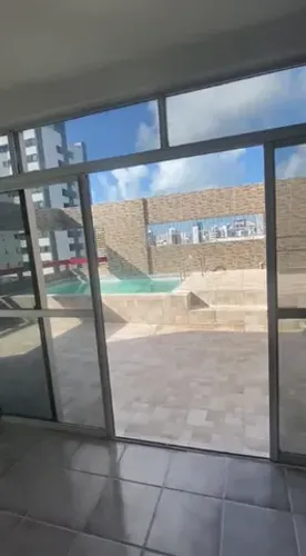 Vendo cobertura em Boa viagem perto do Mar Hotel