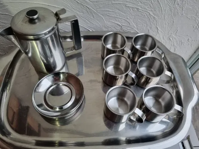 Conjunto de cafezinho novo, em inox brilhante (12 pç)